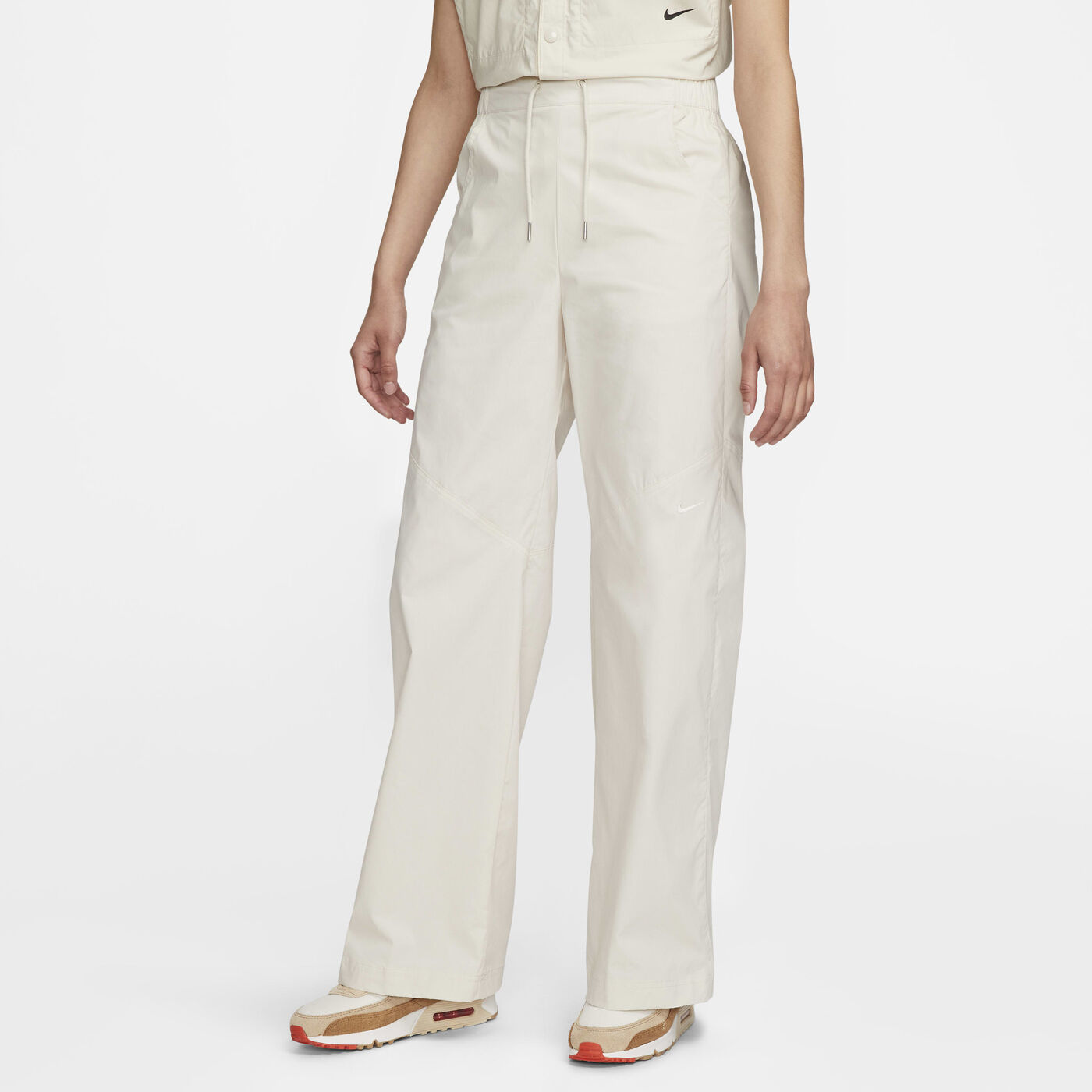 Women's Sportswear Essentials High-Rise Trousers