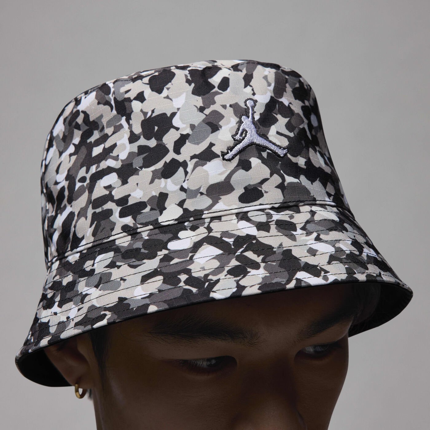 Apex Reversible Bucket Hat