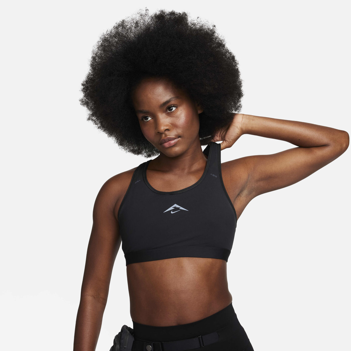 Women's Trail Swoosh On-the-Run Medium-Support Sports Bra