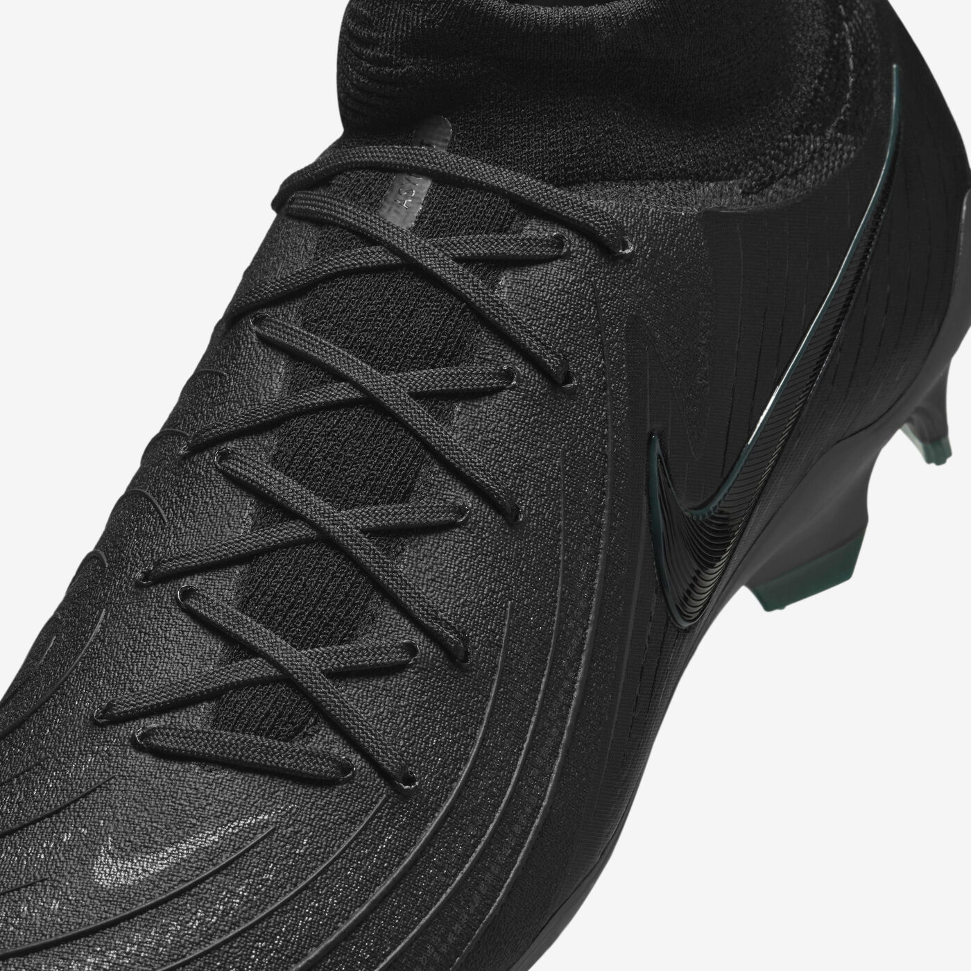 Phantom Luna 2 Pro FG Football Shoes