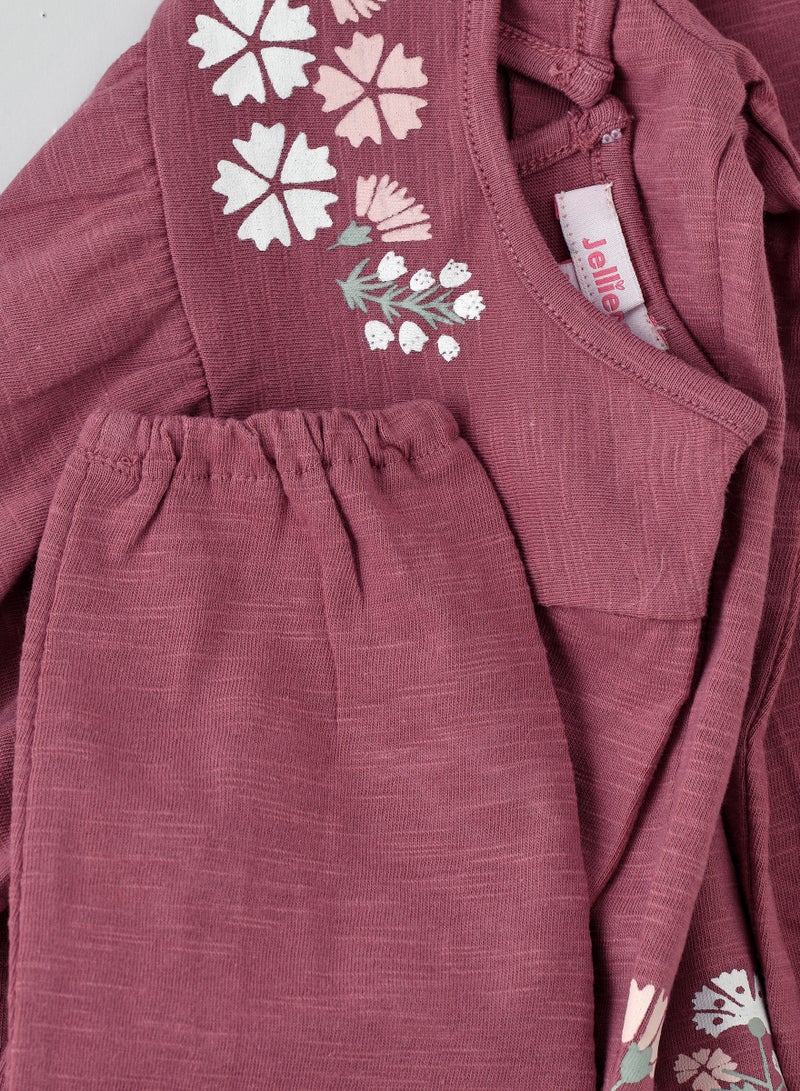 Cozy Comfort with a Touch of Magic: Girls' Long-Sleeve T-Shirt