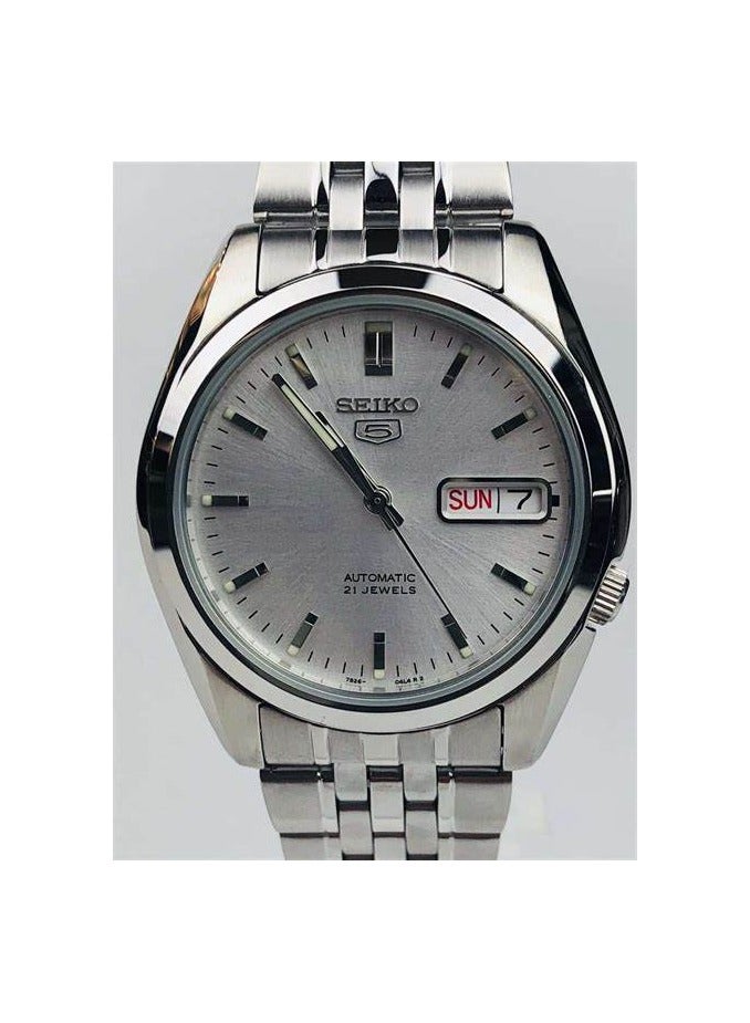 Seiko Men's Seiko 5 Automatic Watch With Analog Display And Stainless Steel Strap SNK355K1