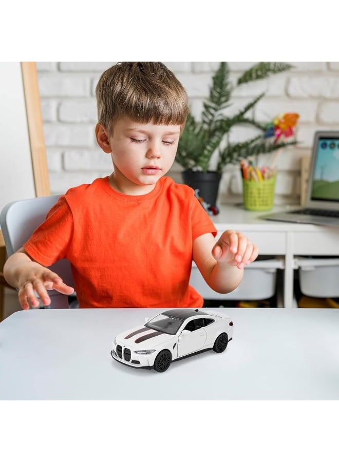 1/36 BMW M4 CSL Model Car, Alloy Toy Car with Pullback Function, Suitable for Collecting and Decorating Model Toys, Car Gifts for Boys and Girls (White)