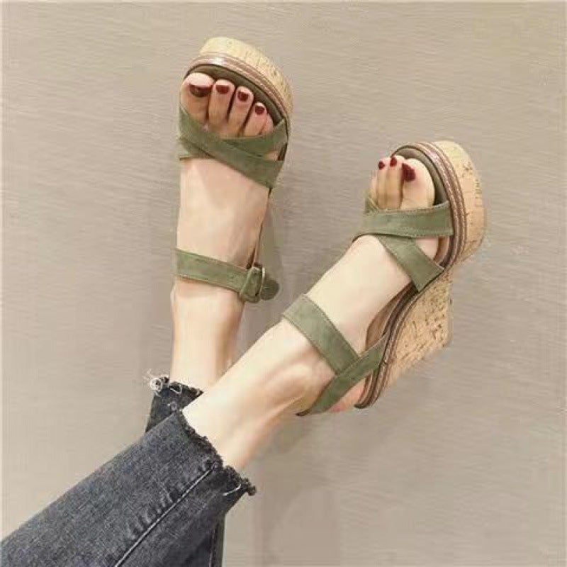 2024 New Korean Style Summer Wedge Sandals Womens Summer Buckle Waterproof Platform Platform Platform Shoes Fish Toe High HeelsGreen Cross Belt one yard smaller Green Cross Belt one yard smaller