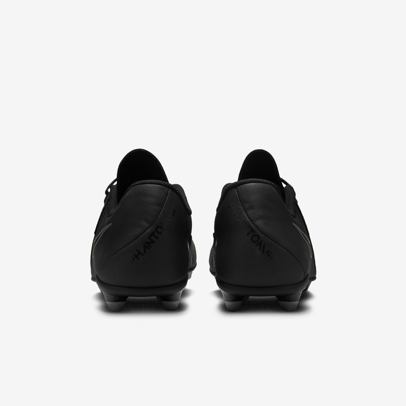 Phantom GX 2 Club MG Football Shoes