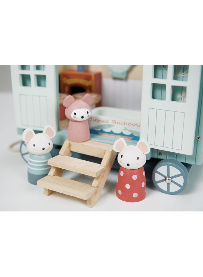 Tender Leaf Toys - Secret Meadow Shepherdâ€™s Hut - Portable Furnished Wooden Shepherdâ€™s Hut on Wheels with 11 Pcs Accessories and 3 Mice Dolls - Open-Ended Play and Story Tellings - Age 3+