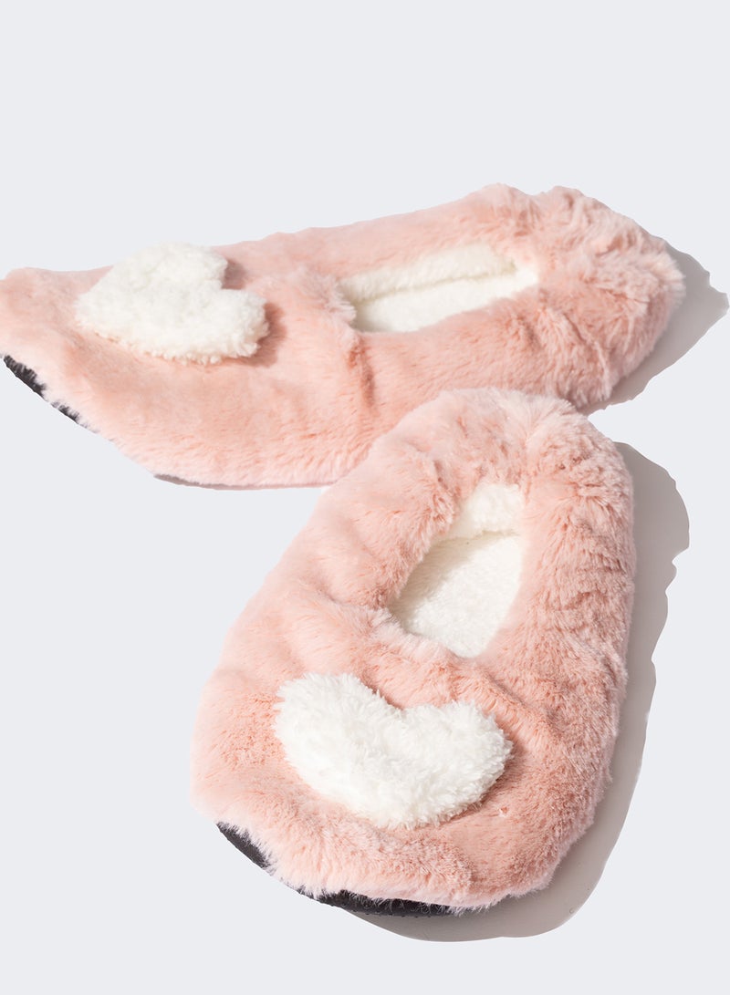 Heart Detailed Plush Slippers