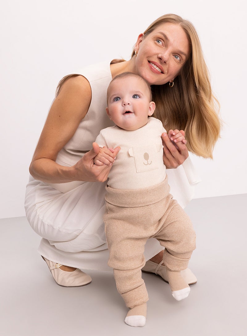 Short Sleeve Snap-Up Bodysuit With Ribbed Scarf 3-Piece Set