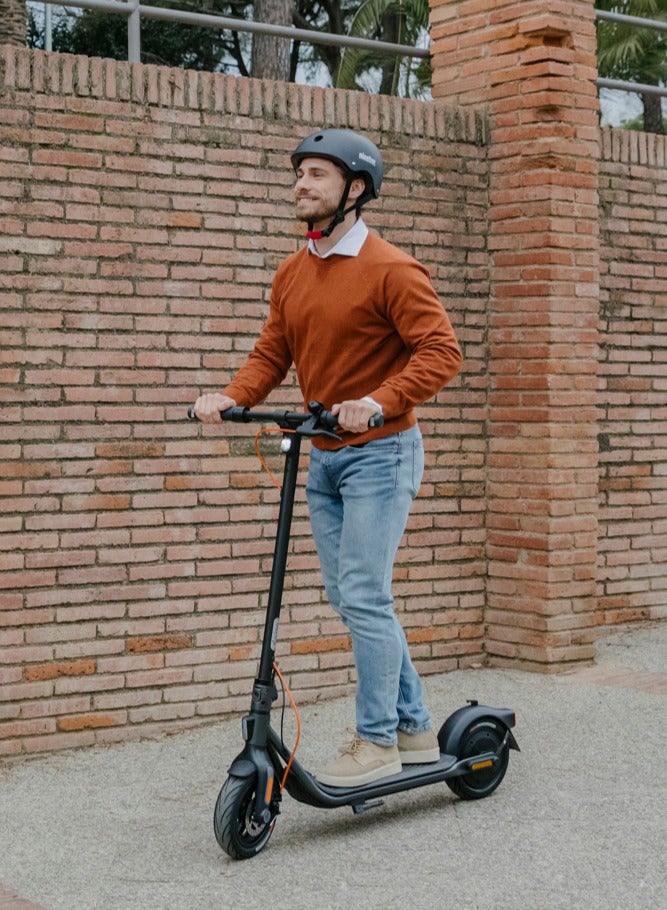 Segway F2 Plus Electric Scooter, Three Speed Modes 25 km/h Fast Scooter, 55 km Long Range & 800W Powerful Motor, Smart App & Traction Control System, 120 kg Rider Limit Electric Scooter For Adult