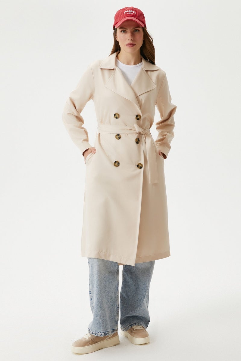 Women's Light Seasonal Cream Trench Coat