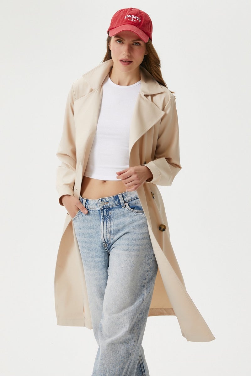 Women's Light Seasonal Cream Trench Coat