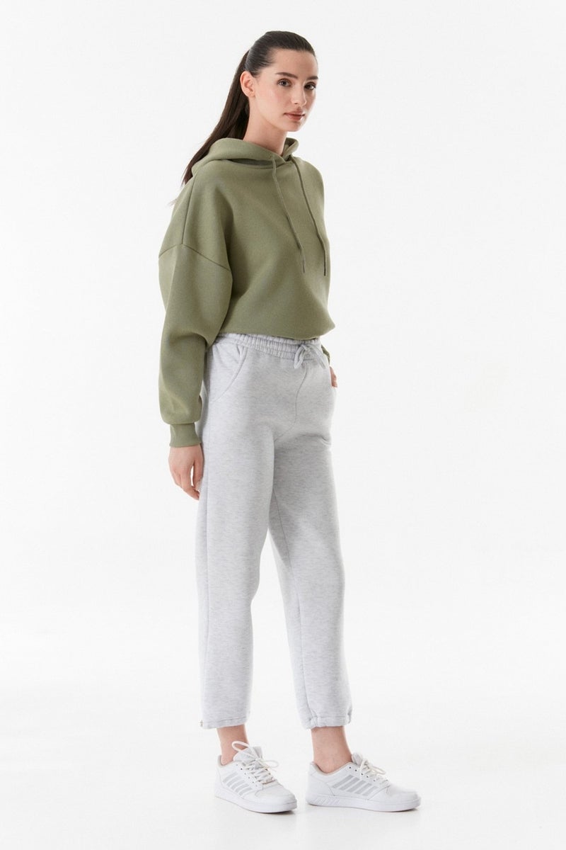 Elastic Waistband and Stoppered Leg Jogger Sweatpants