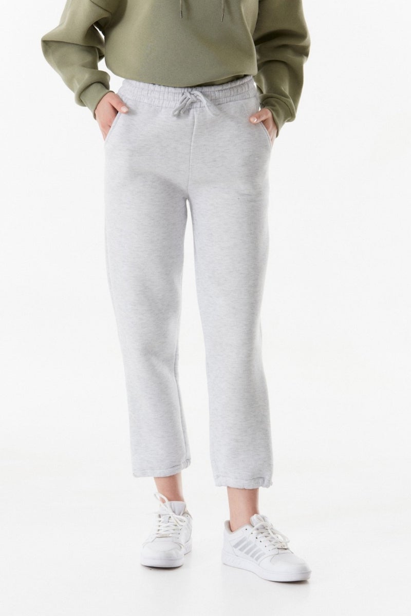 Elastic Waistband and Stoppered Leg Jogger Sweatpants