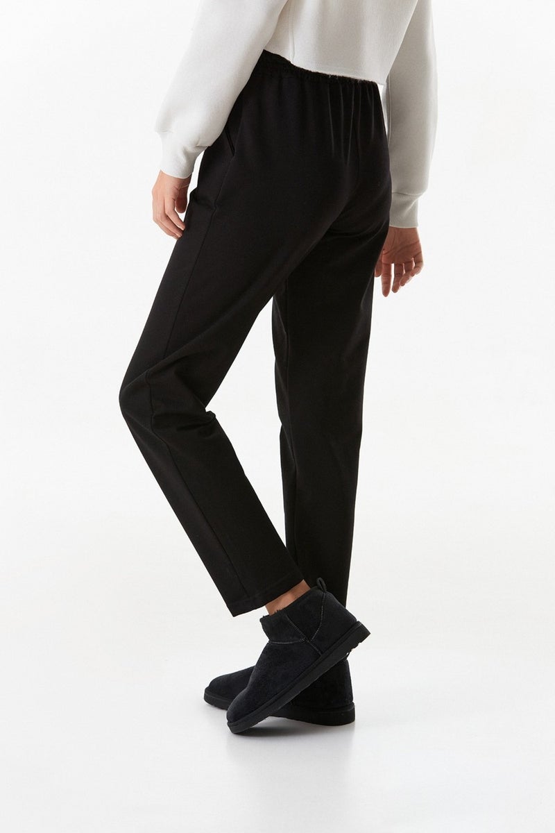 Basic Elastic Waist Jogger Sweatpants