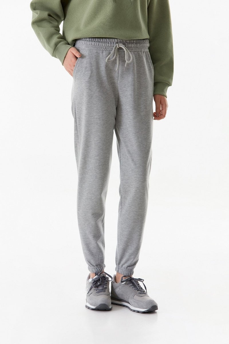 Basic Elastic Waist Jogger Sweatpants