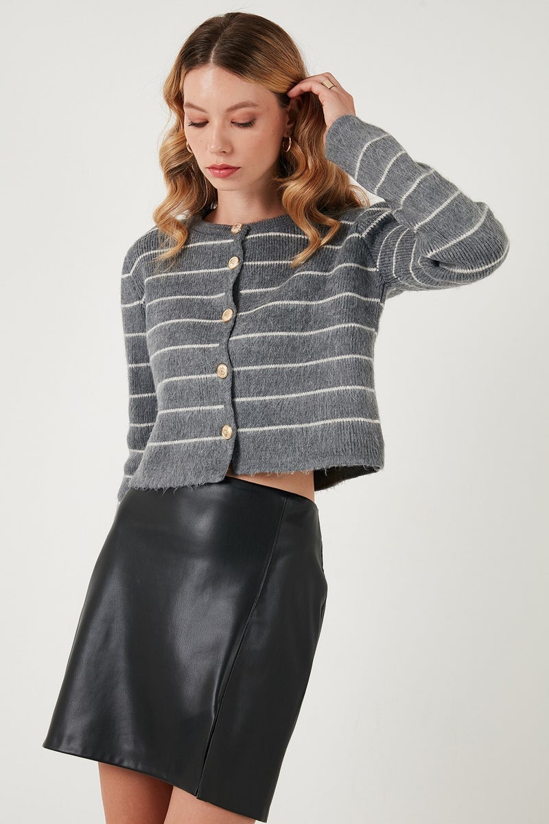 Standard Fit Striped Soft Texture Crop Knitwear Cardigan Women's Cardigan 4615551