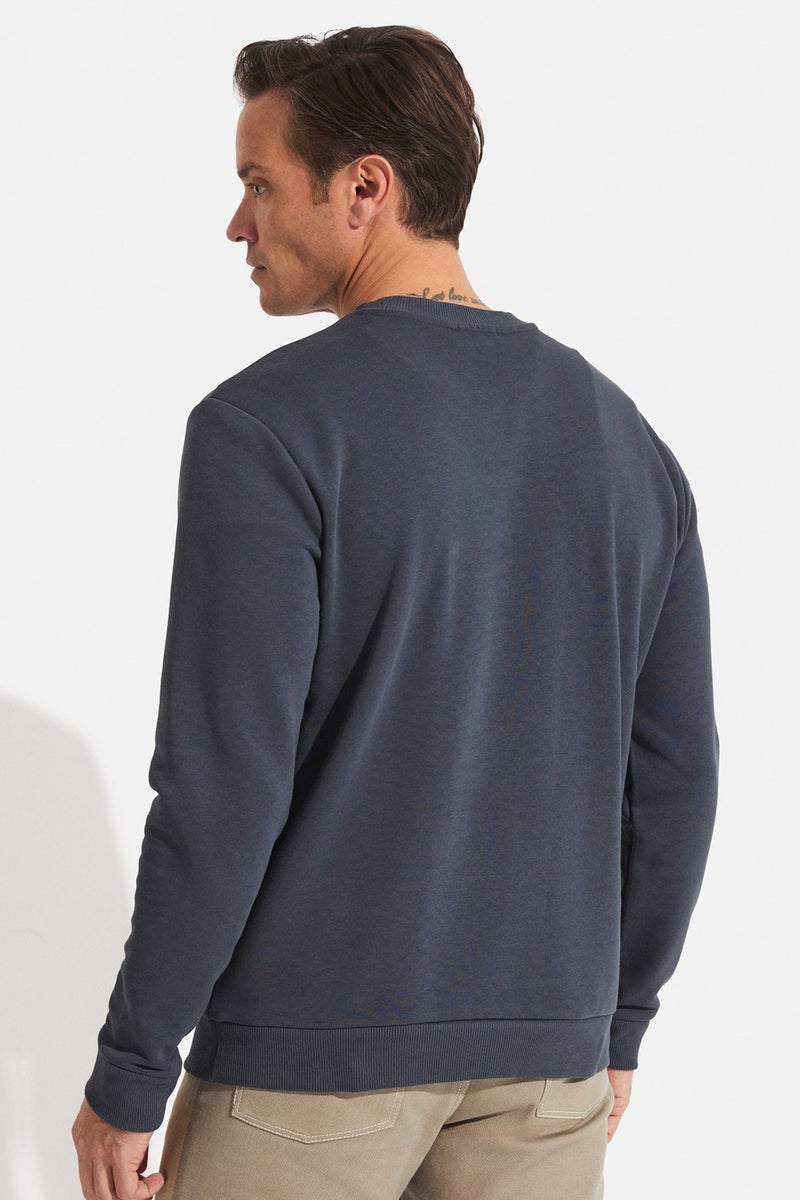 Men's Regular Fit Basic Crew Neck Sweatshirt