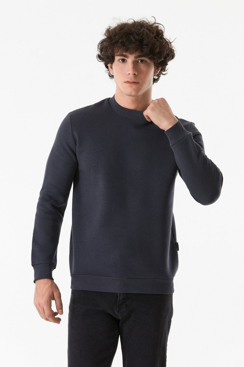 Basic Crew Neck Sweatshirt