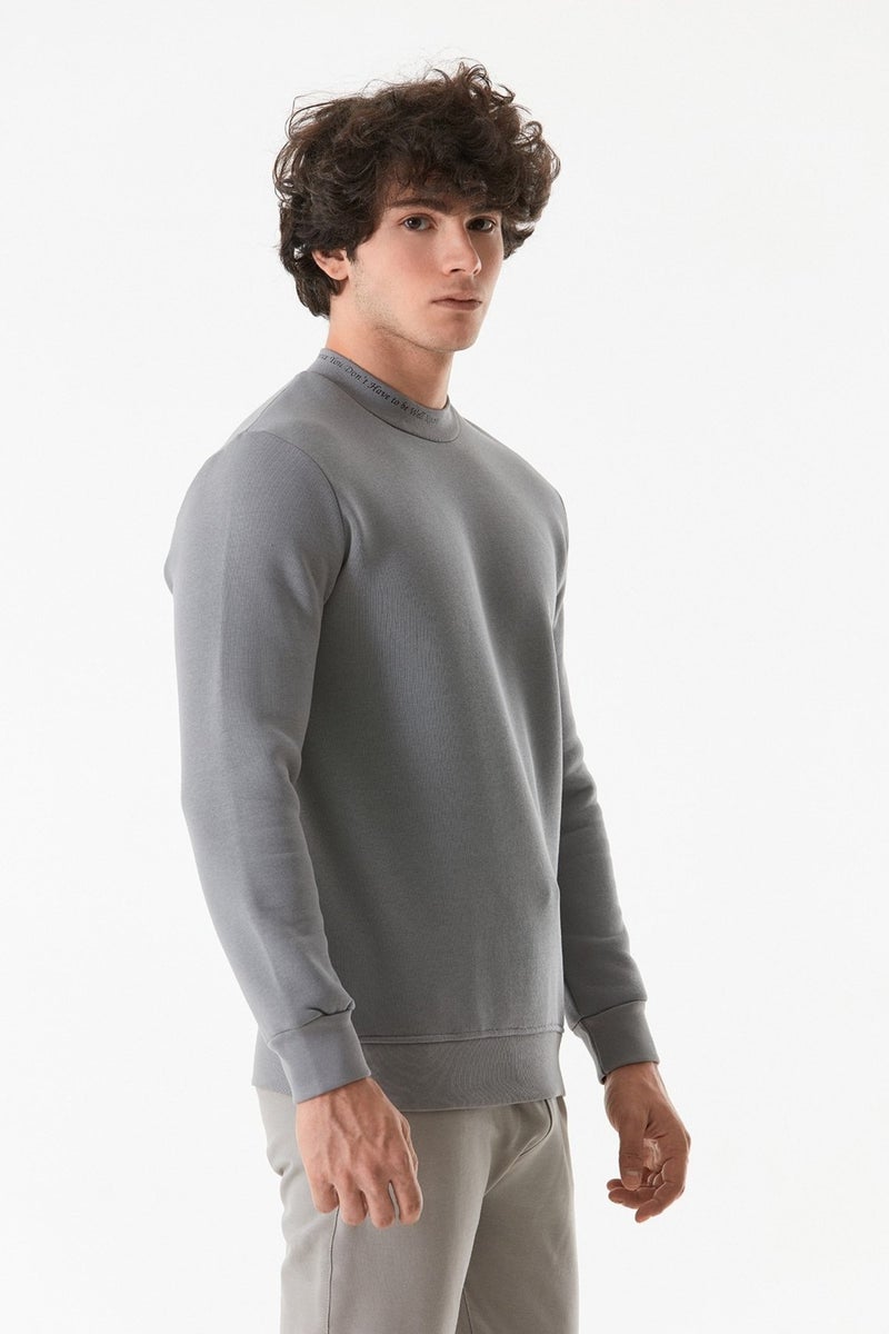 Text Printed Stand Collar Sweatshirt