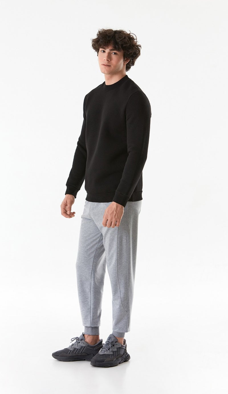 Basic Crew Neck Sweatshirt