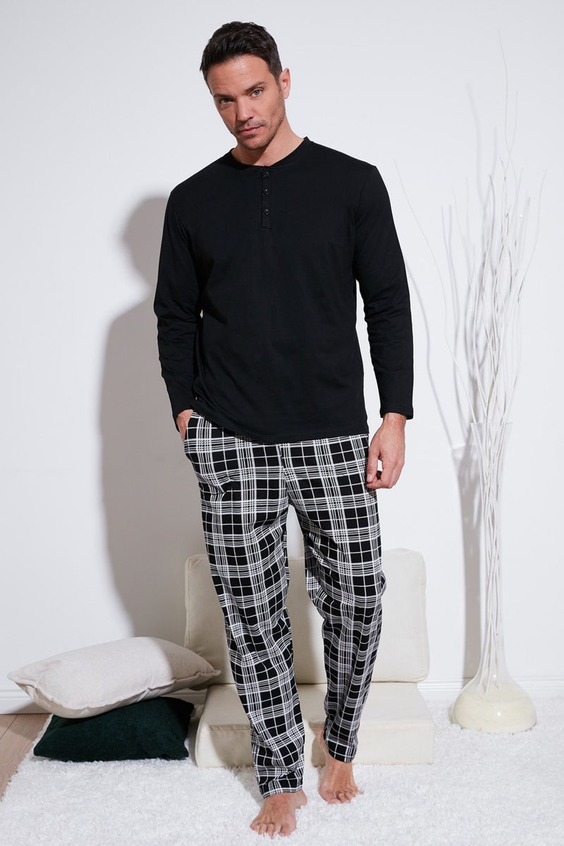 Plaid Cotton Regular Fit Long Sleeve Men's Pajama Set with Elastic Waist 6572003