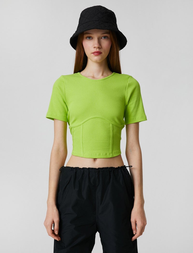 Crop T-Shirt Short Sleeve Corseted Crew Neck Slim Cut