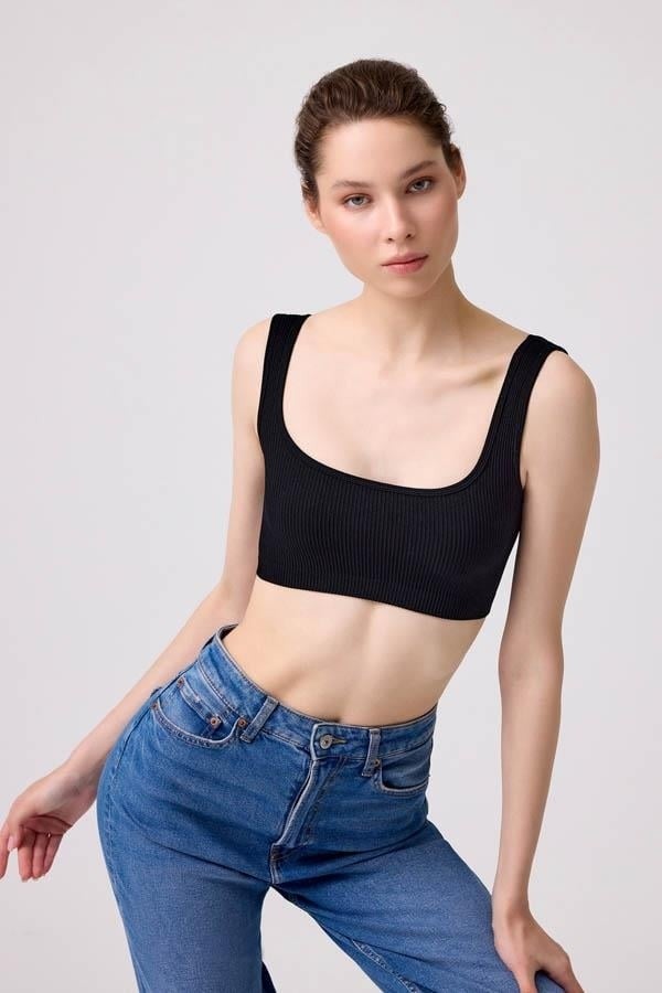 Premium - Women's Black Seamless Square Neck Crop Top Bustier