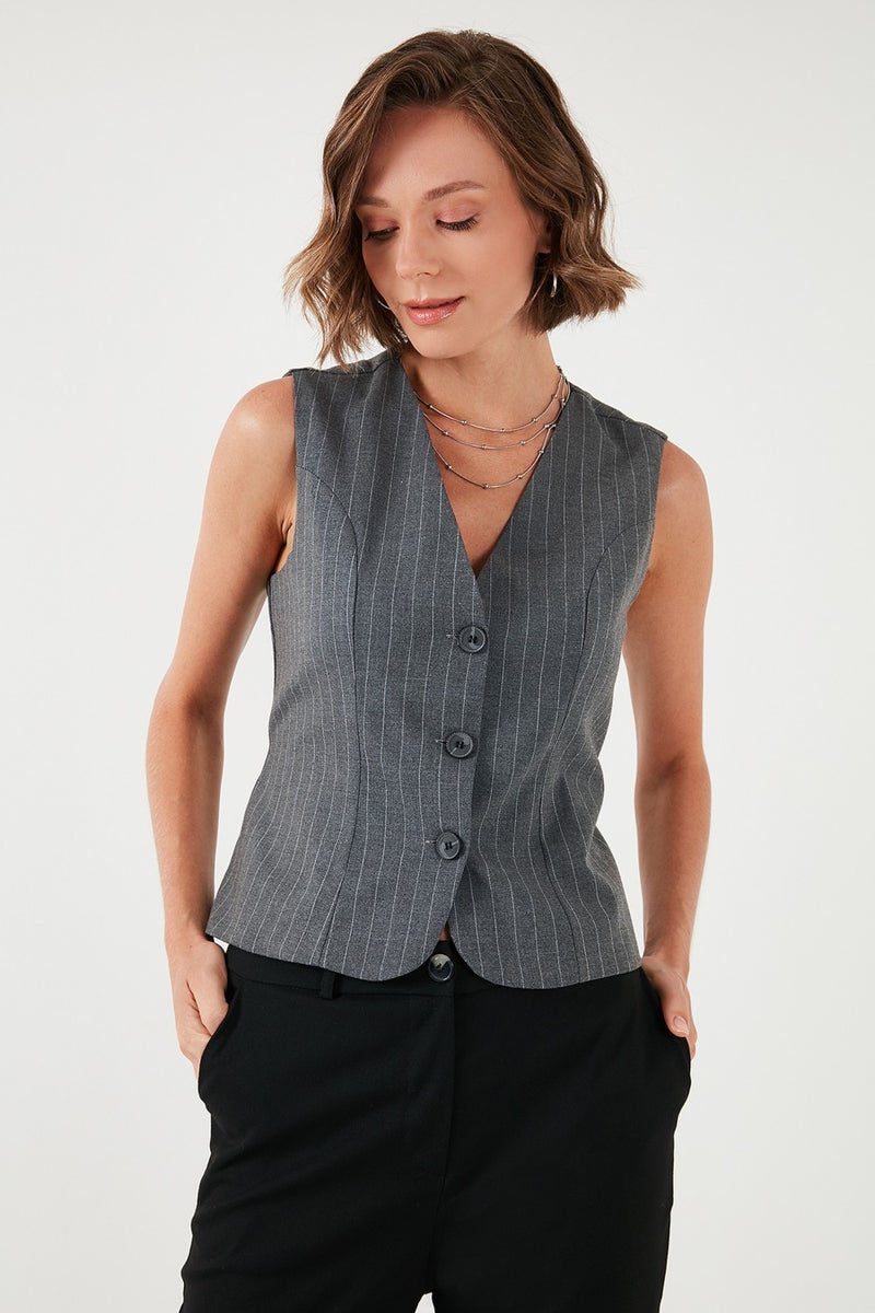 Fitted-Fits-The-Body Lined Classic Woven Vest Women's Vest 611YL030W4