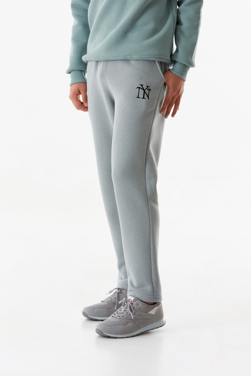 Ny Embroidered Elastic Waist Sweatpants