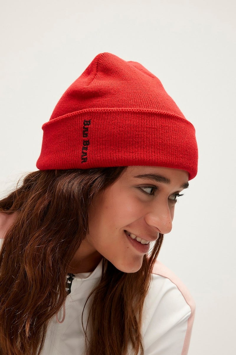 Label Beanie Crimsonred