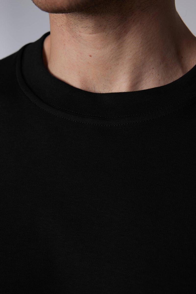 Oversize Wide Cut Cotton Soft Textured Basic Crew Neck Black T-Shirt