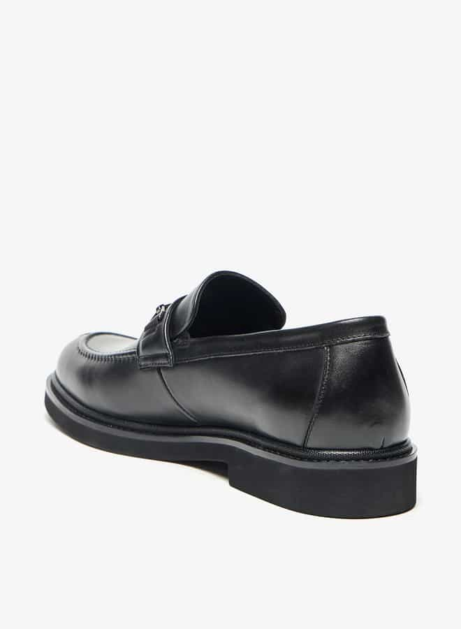 Men's Solid Loafers with Metal Accent