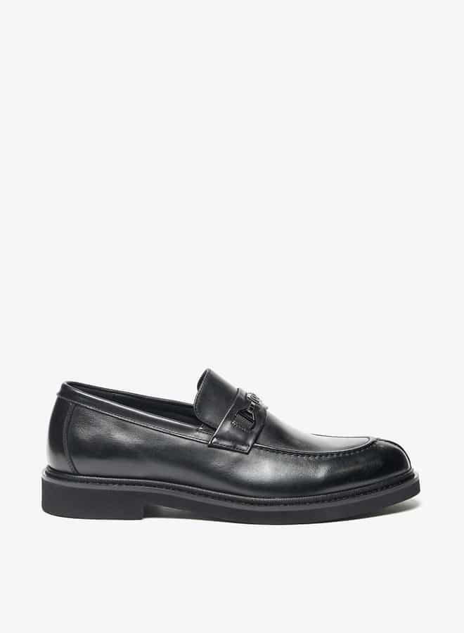 Men's Solid Loafers with Metal Accent