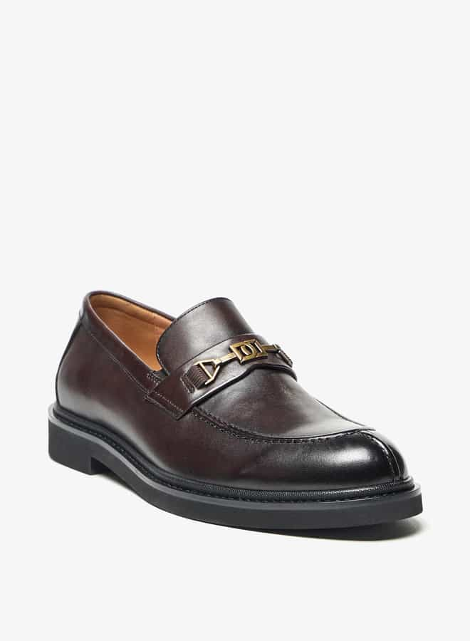 Men's Solid Loafers with Metal Accent