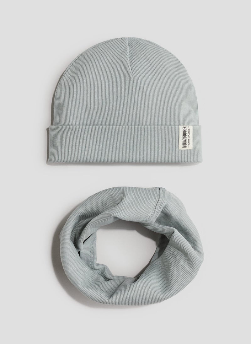 2-PIECE Beanie And Scarf Set