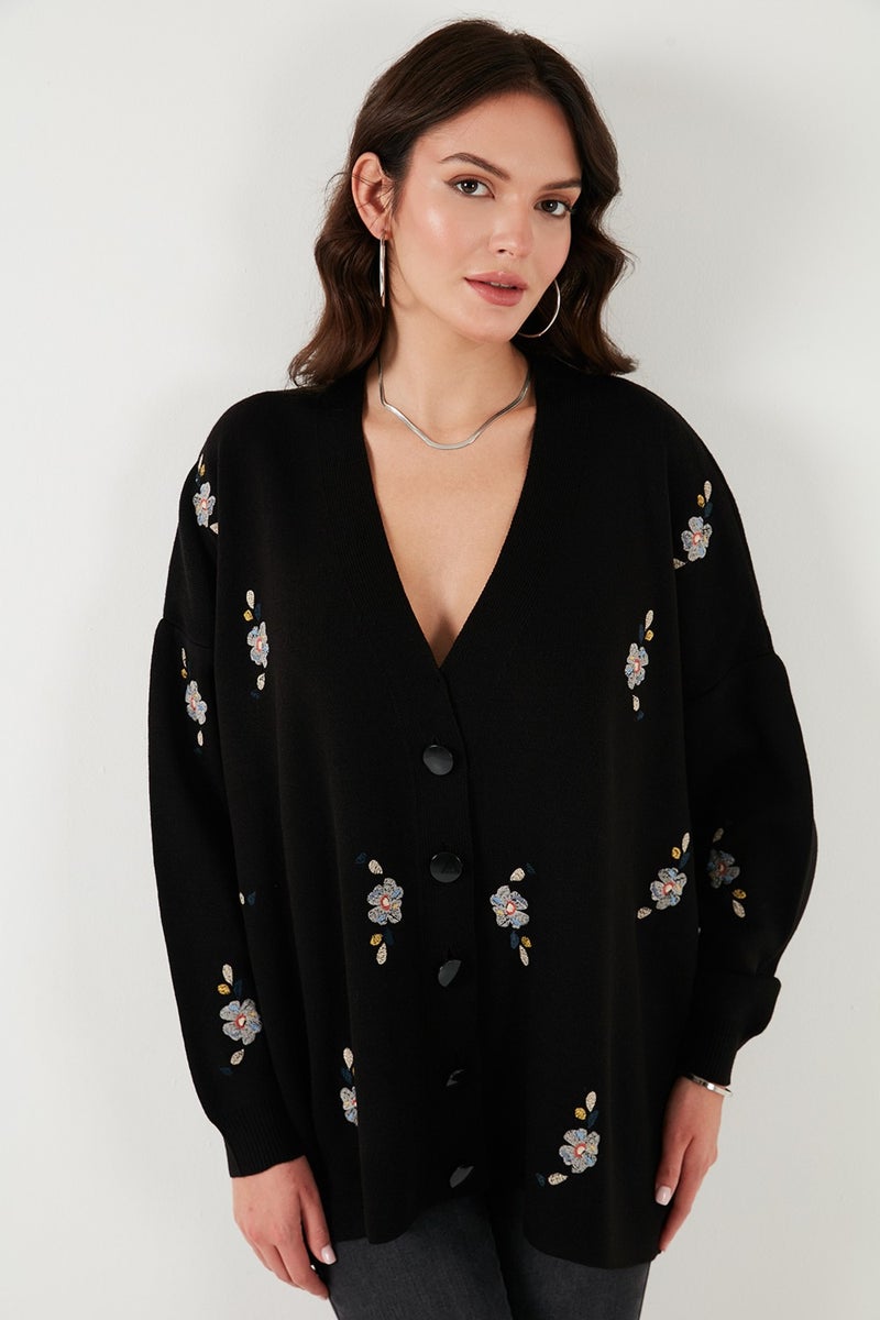 Floral Embroidered Oversize Fit V Neck Buttoned Cardigan Women's Cardigan 4616191
