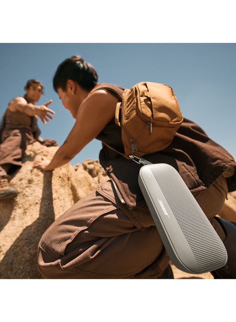 SoundLink Flex Portable Bluetooth Speaker (2nd Gen), Portable Outdoor Speaker with Hi-Fi Audio, Up to 12 Hours Battery Life, Waterproof and Dustproof Sandstone