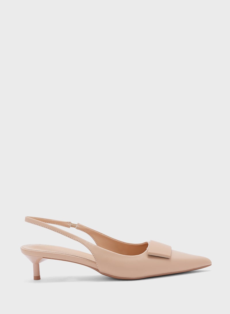 Trim Detail Low Heel Sling back Pump