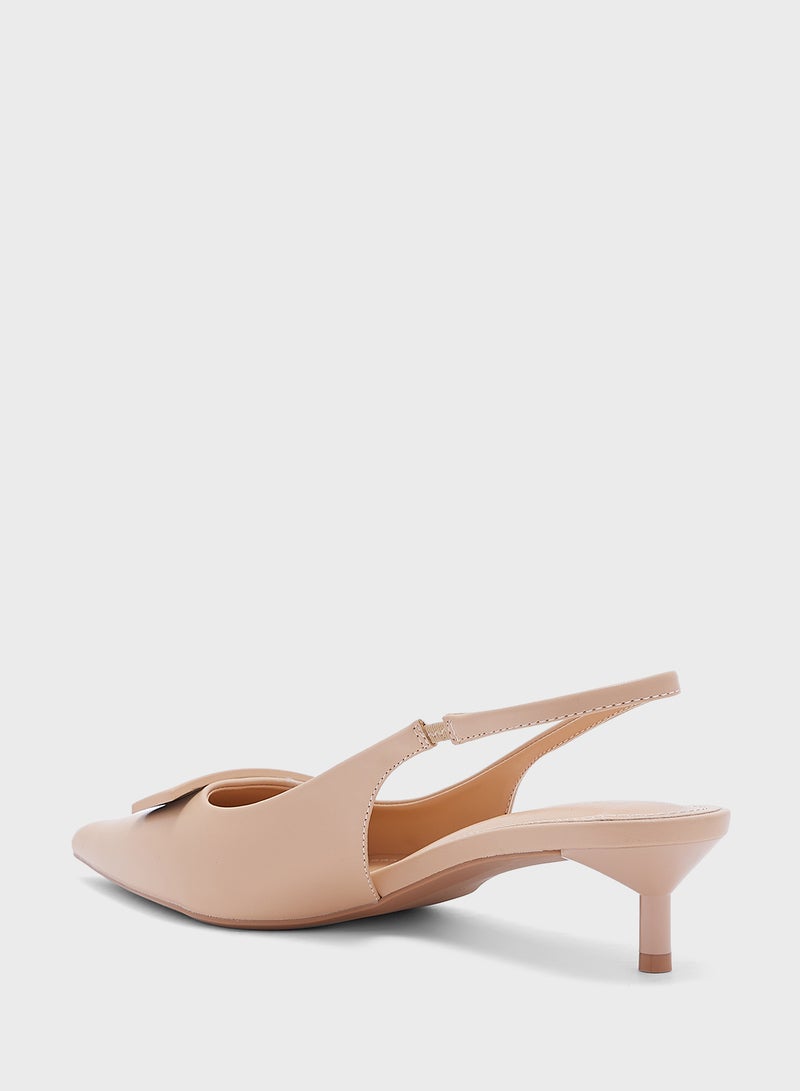 Trim Detail Low Heel Sling back Pump