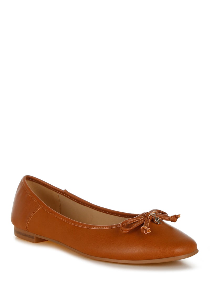 Faux Leather Casual Ballerinas in Tan