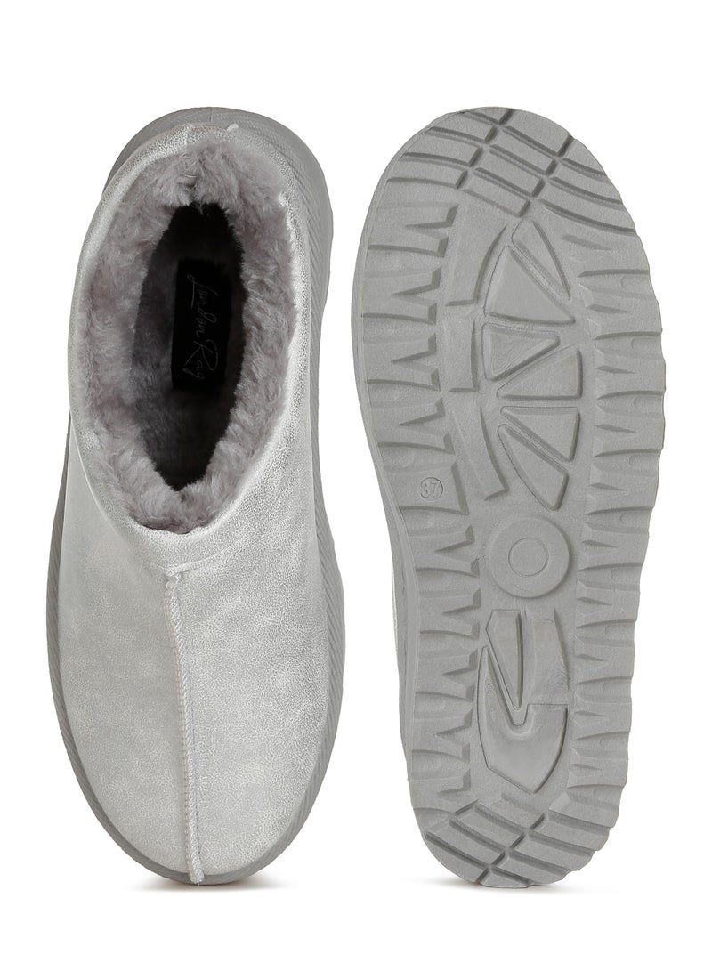 Faux Leather Platform Classic Slip-On in Silver