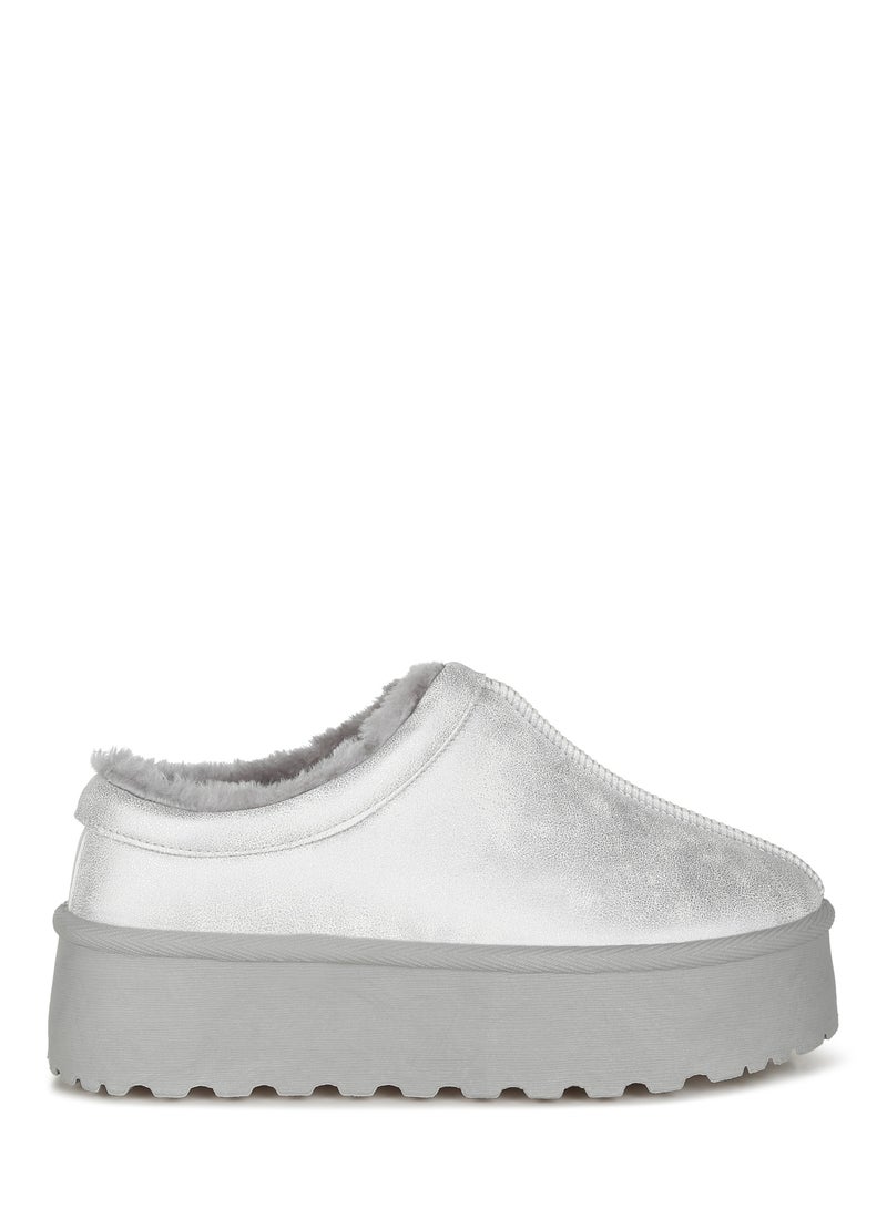 Faux Leather Platform Classic Slip-On in Silver