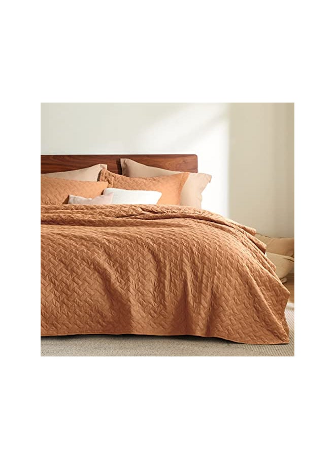 Bedsure Queen Quilt Bedding Set - Lightweight Summer Quilt Full/Queen - Hazel Brown Bedspread Queen Size - Bedding Coverlet for All Seasons (Includes 1 Quilt, 2 Pillow Shams)