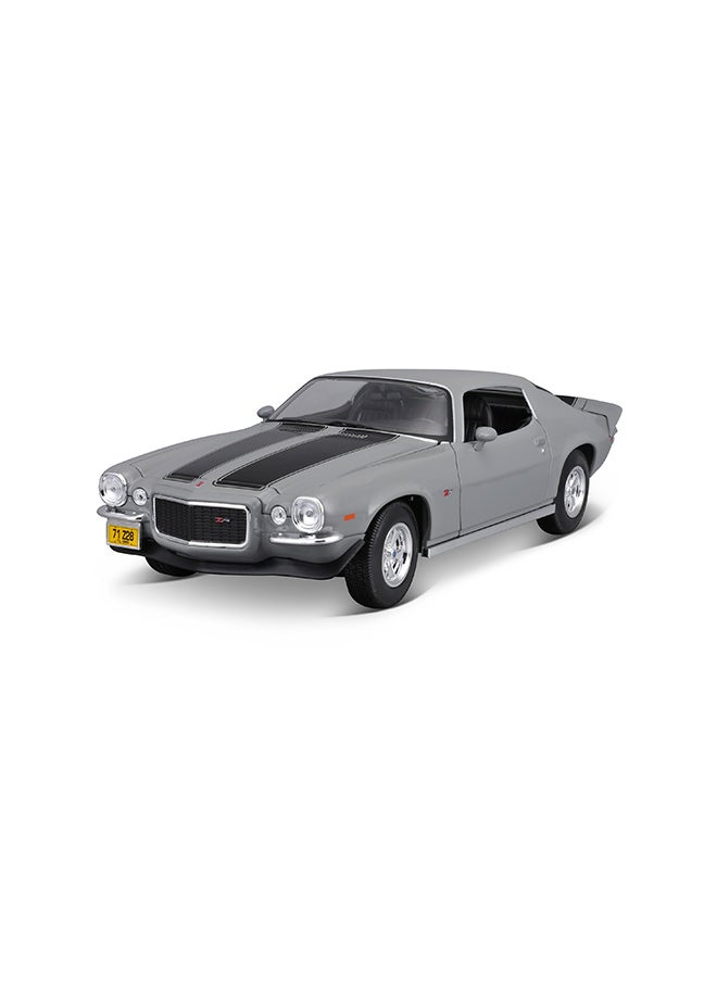 1:18 1971 Chevrolet Camaro Gray Officially Licensed Scaled Replicas of Collectible Diecast Metal Models with Exquisite Interior & Exterior Detailing for All Ages