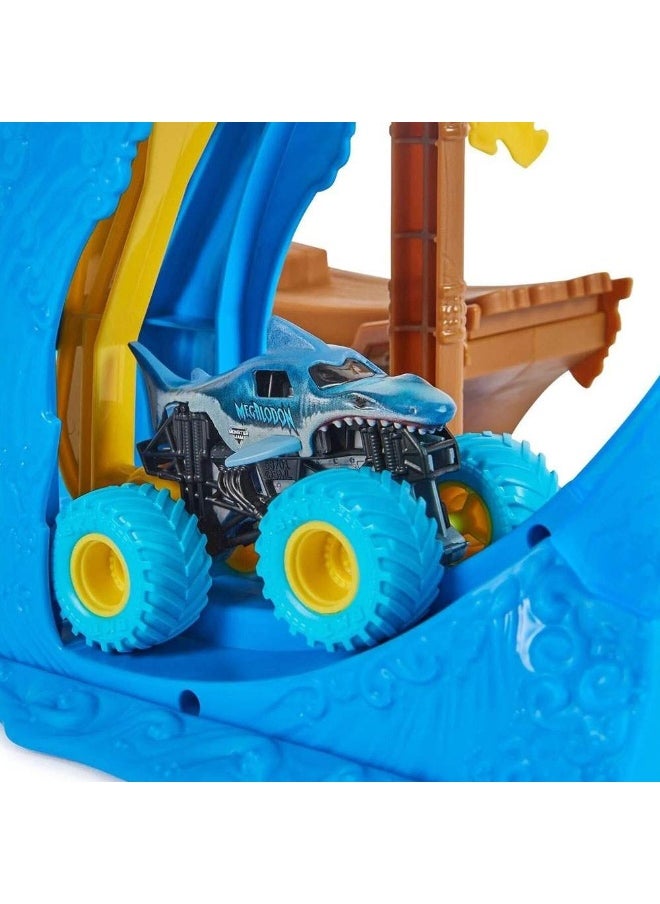 Monster Jam Megalodon Loop Of Doom Stunt Playset With Monster Truck (1:64)