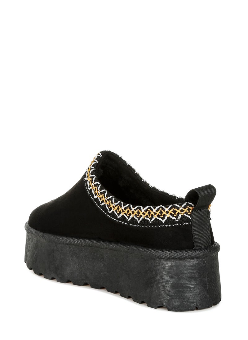 Embroidered Platform Classic Slip-On in Black