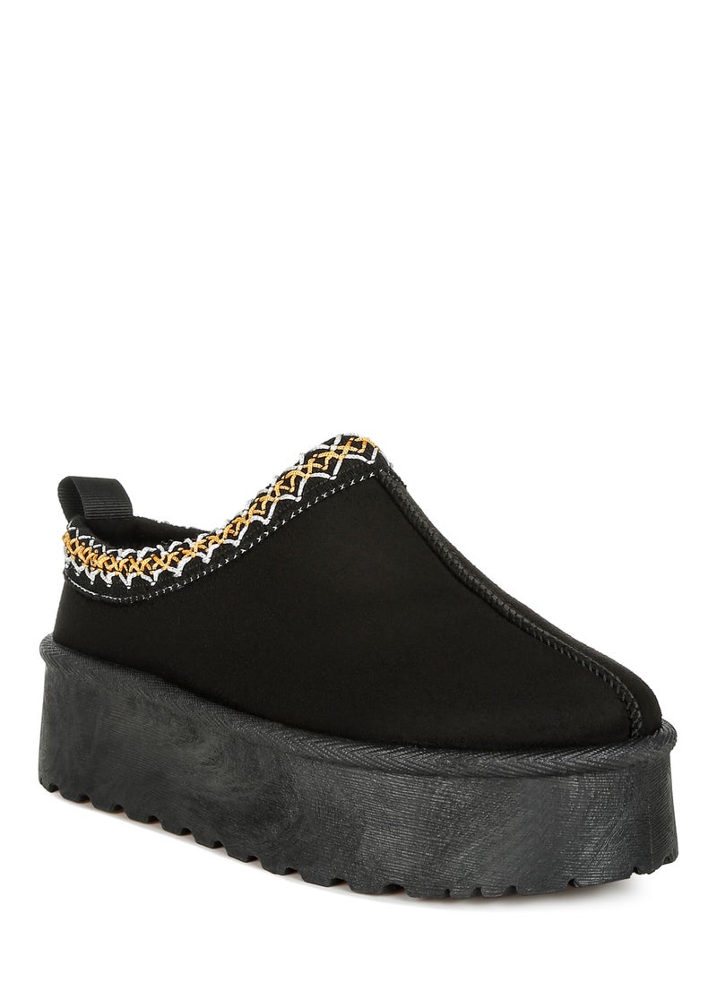 Embroidered Platform Classic Slip-On in Black
