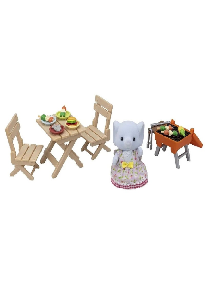 Sylvanian Families BBQ Picnic Set Elephant Girl