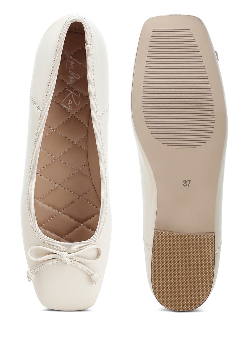 Square-Toe Bow Ballerinas in Beige