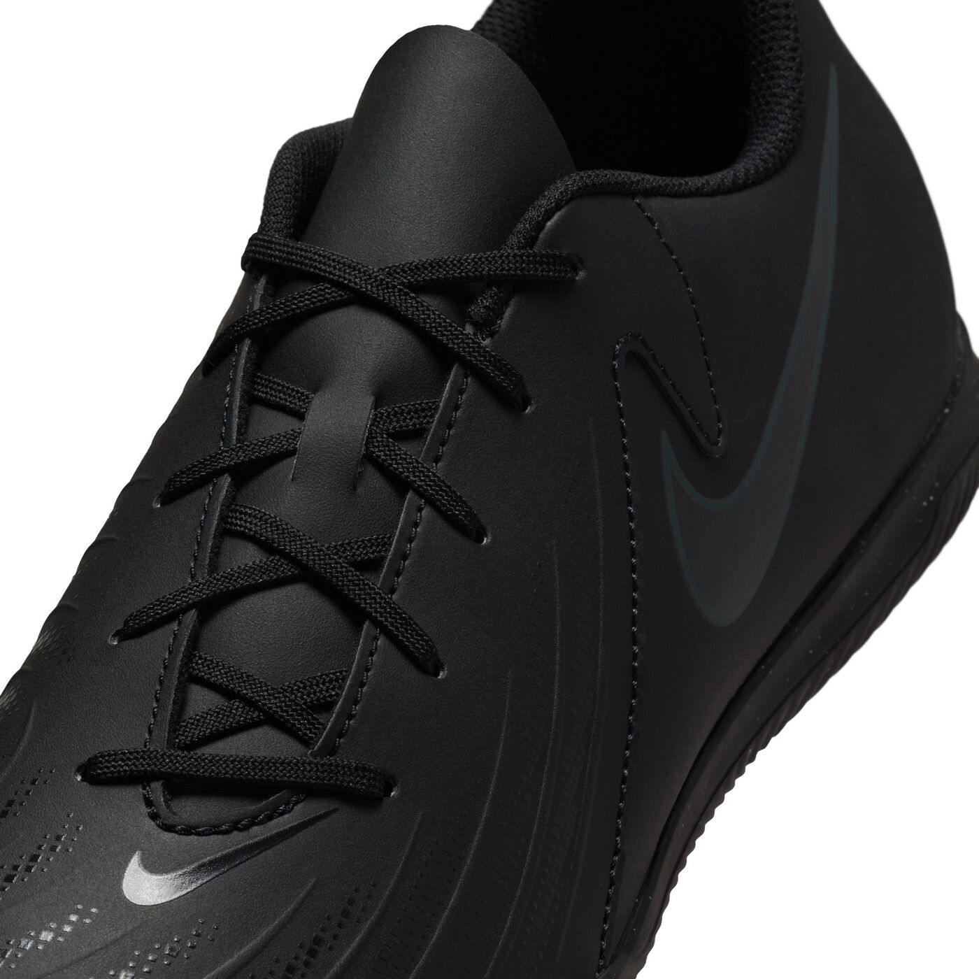 Phantom GX 2 Club Indoor Court Football Shoes